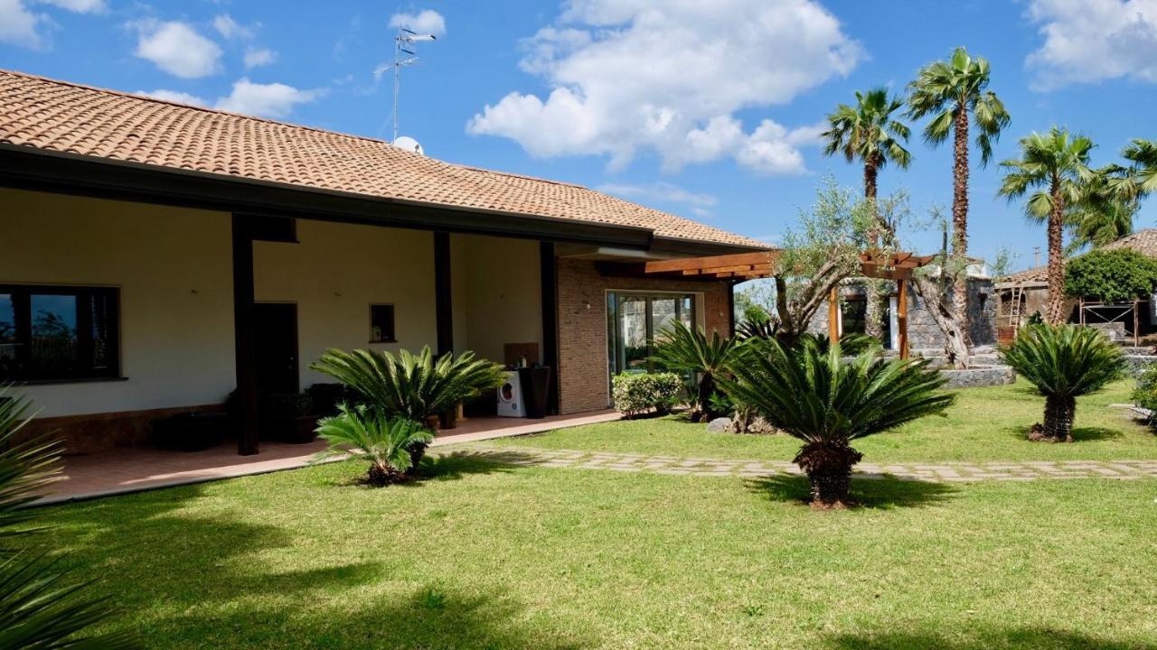Holiday Homes Borgo Papardo Giarre Exterior photo