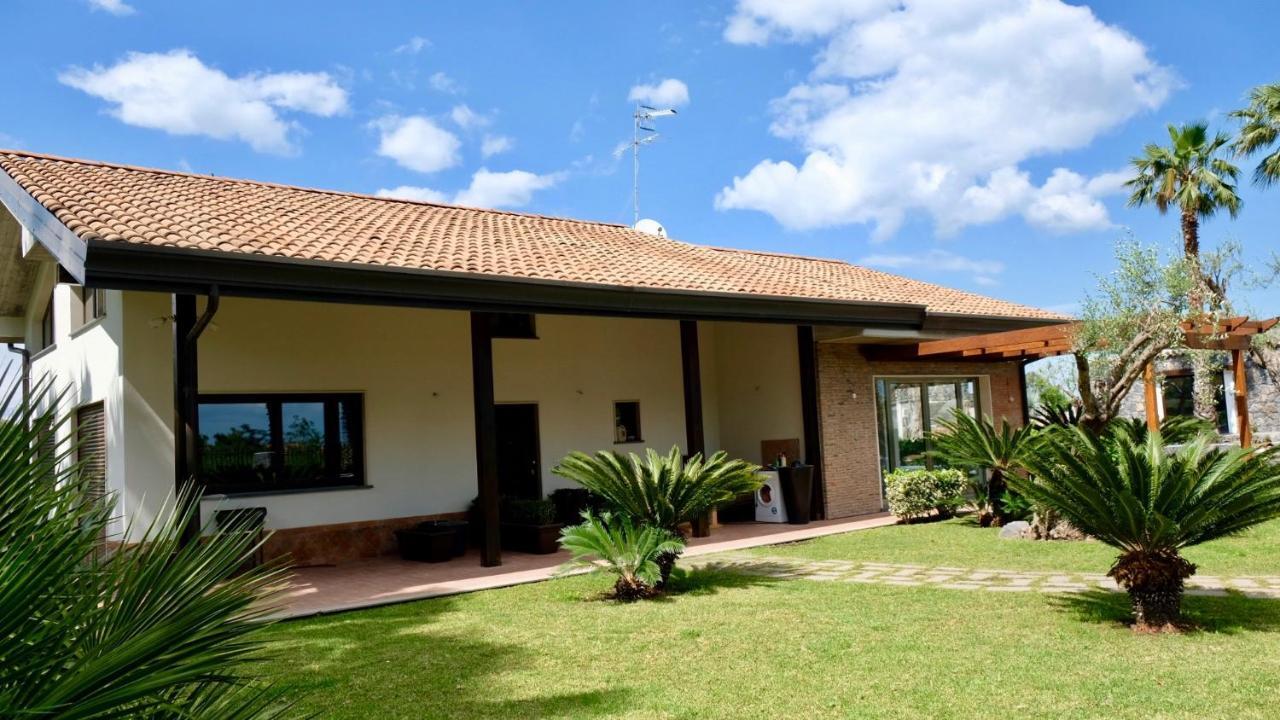 Holiday Homes Borgo Papardo Giarre Exterior photo